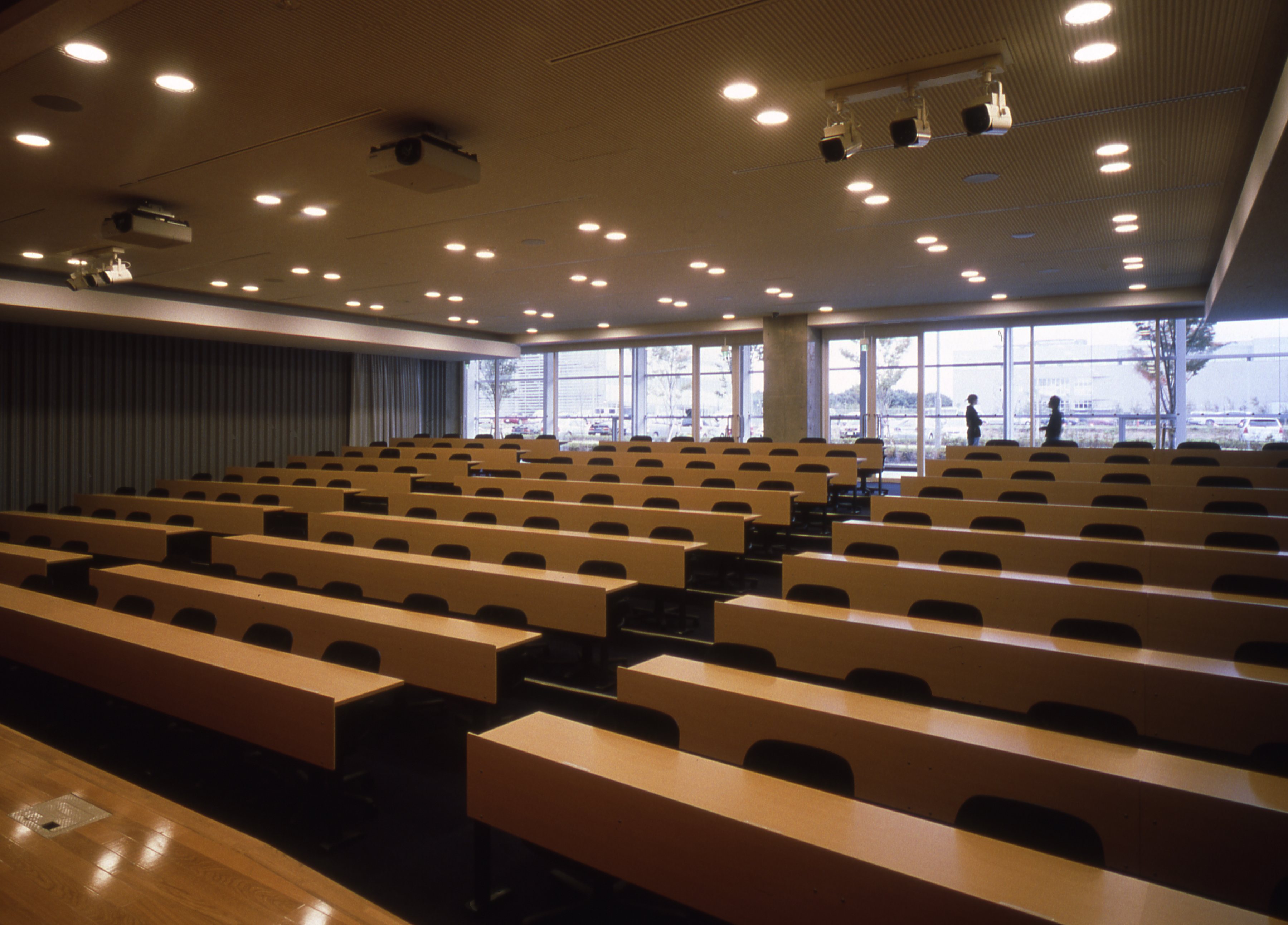 東京大学柏図書館